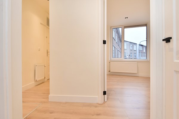 Medium property photo - Van Musschenbroekstraat 81, 2522 AJ Den Haag